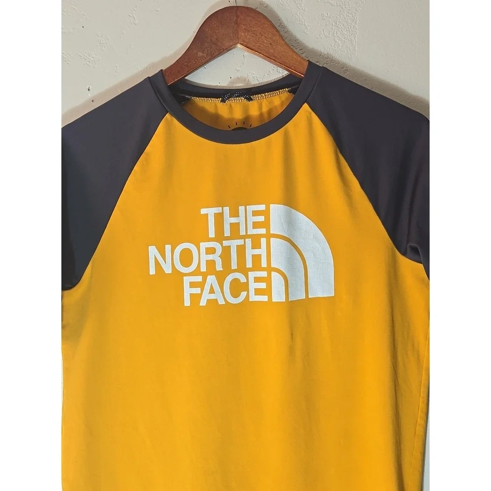 The North Face Boys XL 18/20 Orange Logo T-Shirt Youth Short Sleeve UPF 50‎ Tee